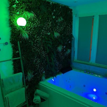 L'Extasia Appartement,Spa Jacuzzi Grenoble Kültér fotó